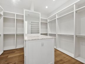 2320 Bartlett Street, Houston TX 77098