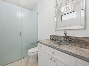 2320 Bartlett Street, Houston TX 77098