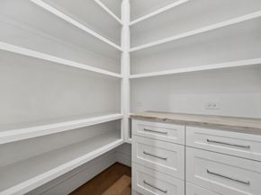 2320 Bartlett Street, Houston TX 77098