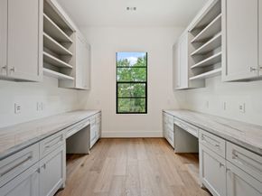 2320 Bartlett Street, Houston TX 77098