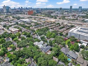 2320 Bartlett Street, Houston TX 77098