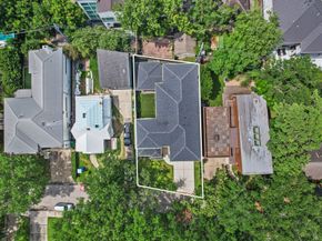 2320 Bartlett Street, Houston TX 77098