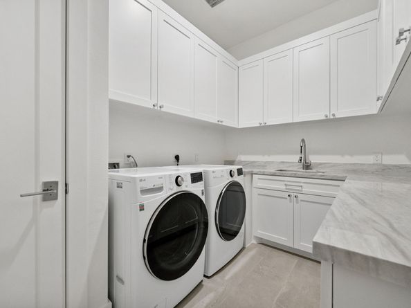 2320 Bartlett Street, Houston TX 77098