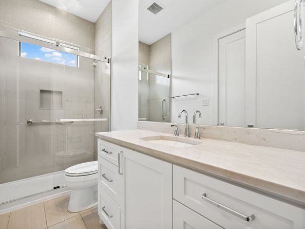 2320 Bartlett Street, Houston TX 77098