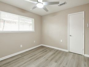9614 Bean Street, Houston TX 77078