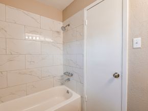 9614 Bean Street, Houston TX 77078