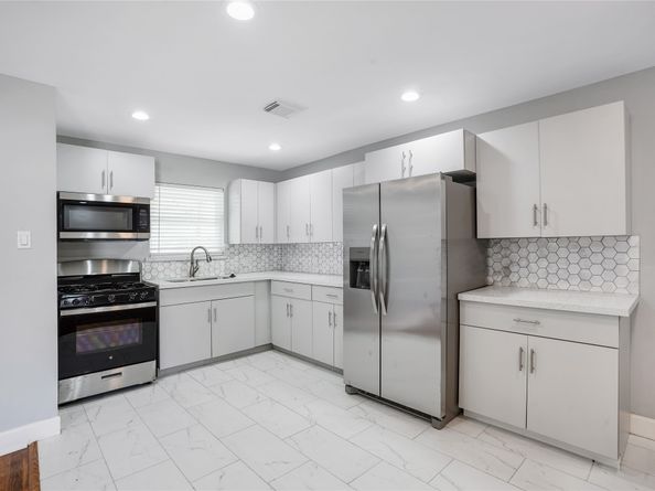 8507 Medford Drive, Houston TX 77033