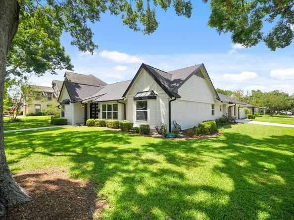 4302 Wigton Drive, Houston TX 77096