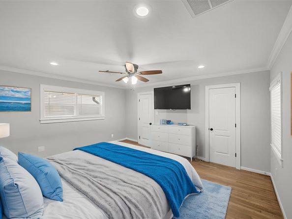 4302 Wigton Drive, Houston TX 77096
