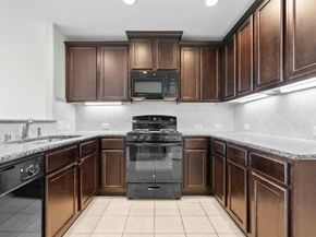 2213 Ivy Wall Drive, Conroe TX 77301