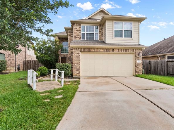 2213 Ivy Wall Drive, Conroe TX 77301