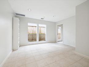 2250 La Branch Street, Houston TX 77002