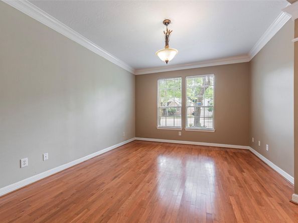 4103 Oak Blossom Court, Houston TX 77059