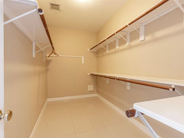 4103 Oak Blossom Court, Houston TX 77059