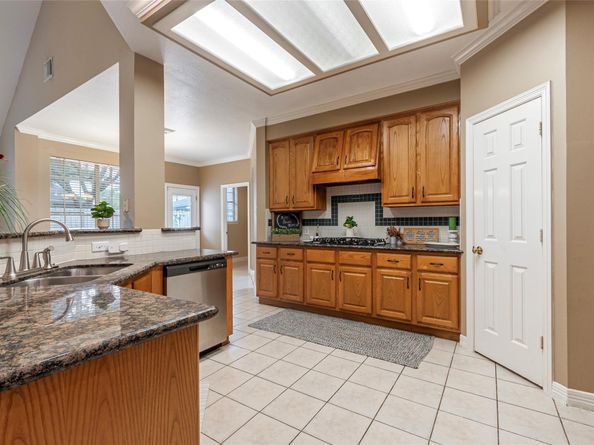 4103 Oak Blossom Court, Houston TX 77059
