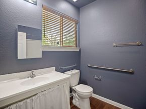 5215 Kingsbury Street, Houston TX 77021