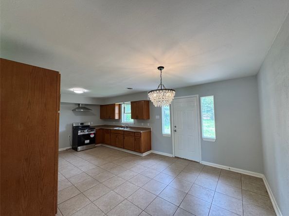 14410 Henry Road, Houston TX 77060