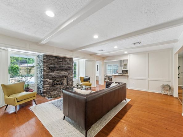 3106 Redwood Lodge Drive, Kingwood TX 77339