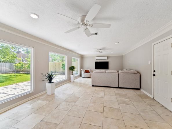 3106 Redwood Lodge Drive, Kingwood TX 77339