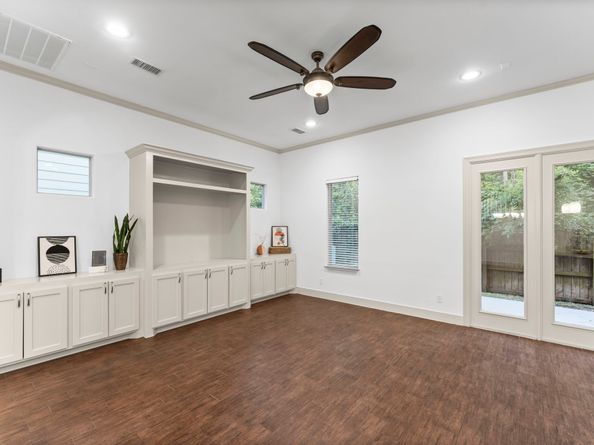 10 Jarvis Row Circle, The Woodlands TX 77380