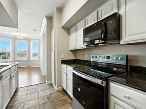 7575 Kirby Drive 2204, Houston TX 77030