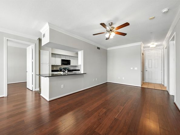 7575 Kirby Drive 2204, Houston TX 77030