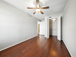 7575 Kirby Drive 2204, Houston TX 77030