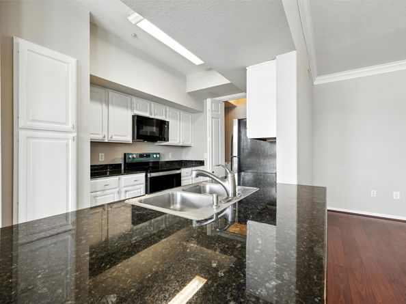 7575 Kirby Drive 2204, Houston TX 77030