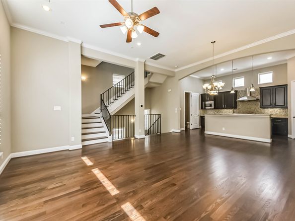 6107 Stillman Street, Houston TX 77007