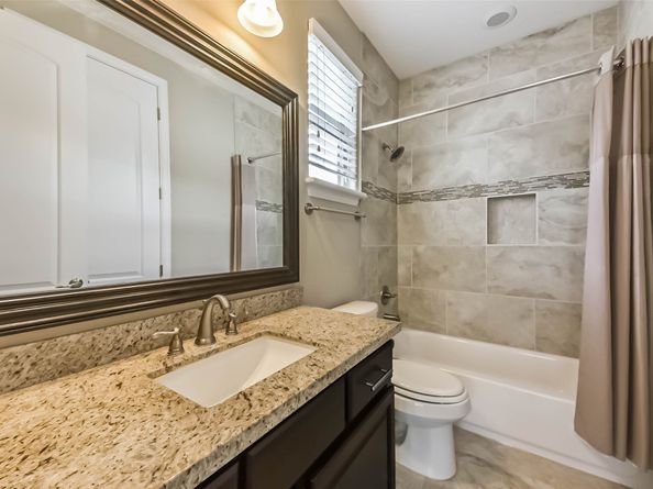 6107 Stillman Street, Houston TX 77007