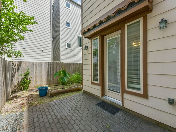 6107 Stillman Street, Houston TX 77007