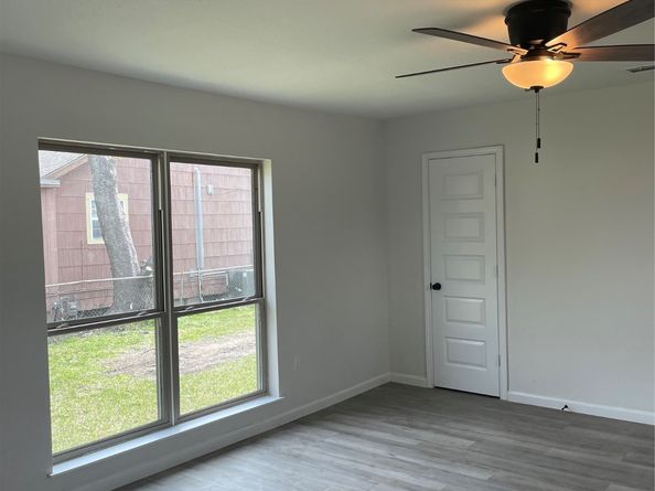 6929 San Angelo Street, Houston TX 77020
