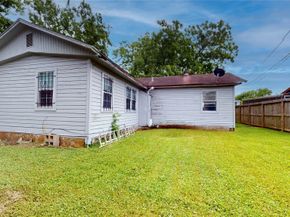 415 Briarcliff Drive, Houston TX 77076