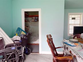 415 Briarcliff Drive, Houston TX 77076