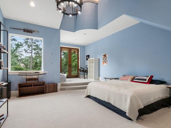 50 Silver Iris Way, The Woodlands TX 77382