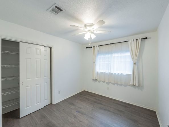 8526 Greenleaf Lake Drive, Houston TX 77095