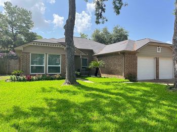 8526 Greenleaf Lake Drive