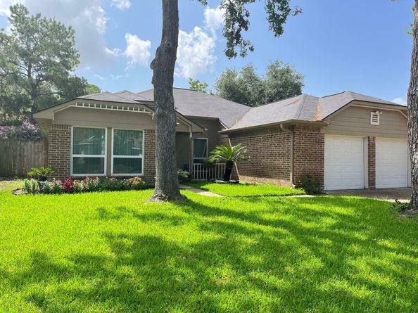 8526 Greenleaf Lake Drive, Houston TX 77095