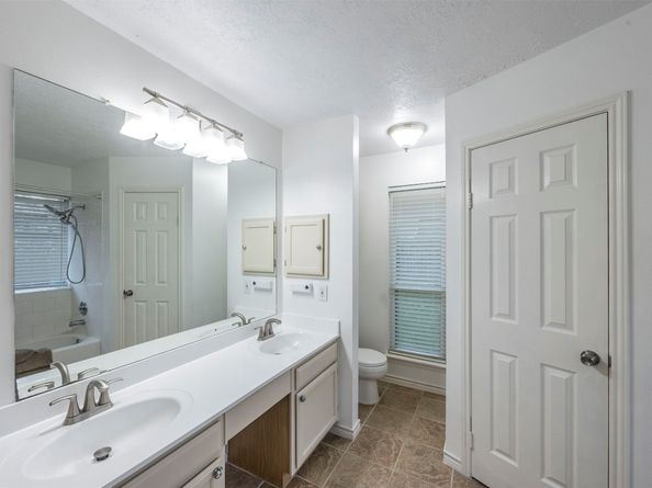 8526 Greenleaf Lake Drive, Houston TX 77095