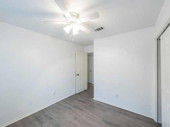 8526 Greenleaf Lake Drive, Houston TX 77095