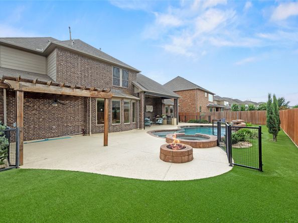 19422 Meadow Lakes Drive, Cypress TX 77433