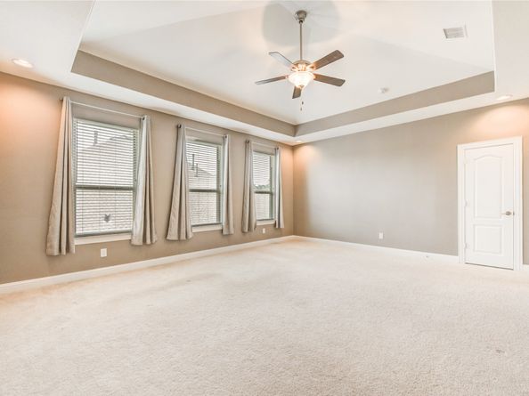 1820 Rocky Hills Drive, Conroe TX 77304