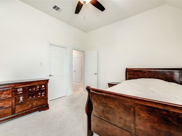 1820 Rocky Hills Drive, Conroe TX 77304