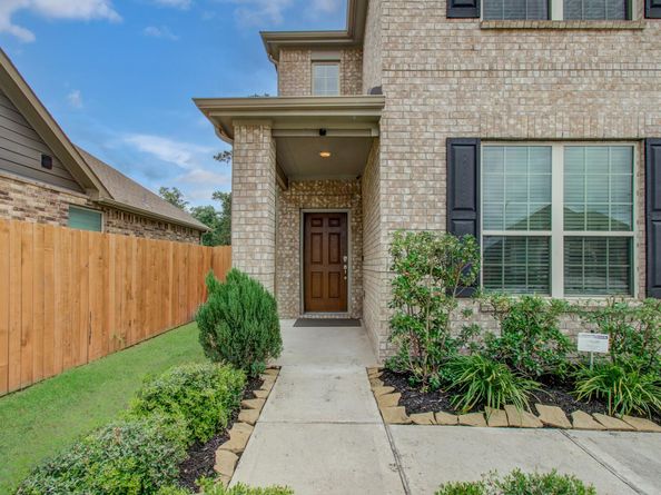 27817 Ellie Oak Lane, Spring TX 77386