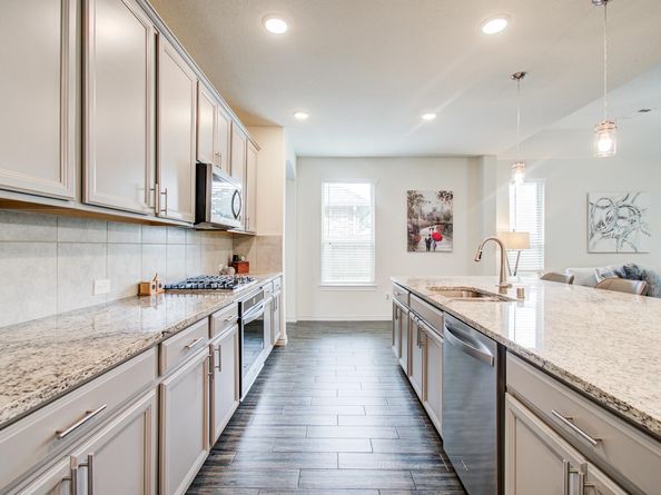 27817 Ellie Oak Lane, Spring TX 77386
