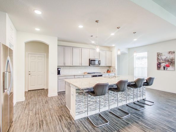 27817 Ellie Oak Lane, Spring TX 77386