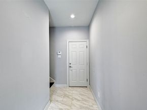 5507 Darling Street, Houston TX 77007