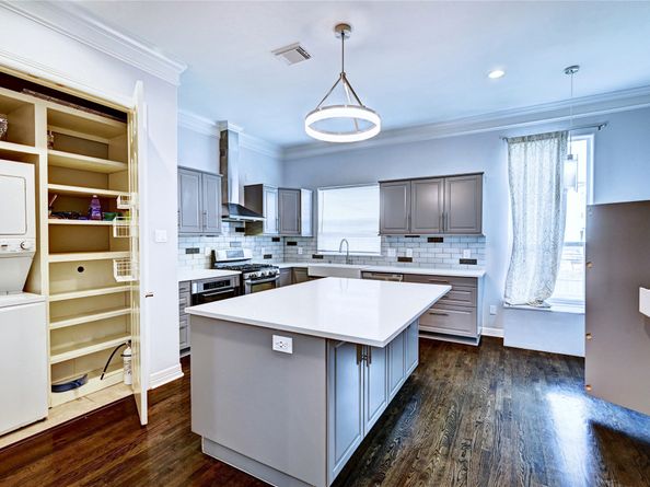 5507 Darling Street, Houston TX 77007