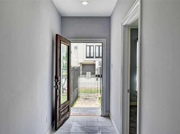 5507 Darling Street, Houston TX 77007