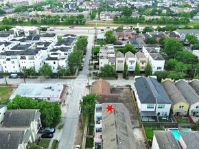5507 Darling Street, Houston TX 77007